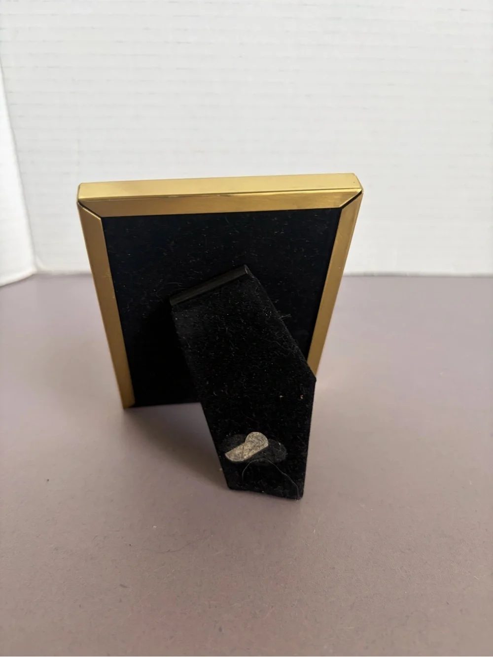 N/A elegant gold